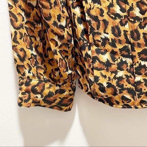 Vintage ANNE KLEIN 80s Animal Print Cheetah Button Up Blouse Shoulder Pads Sz 4 - Picture 5 of 7